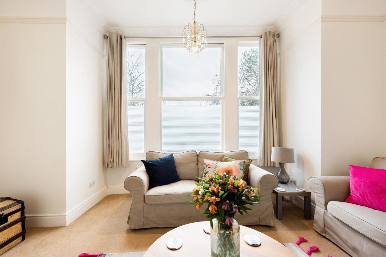 Heart Of Ealing Apartment With Garden London Exterior photo